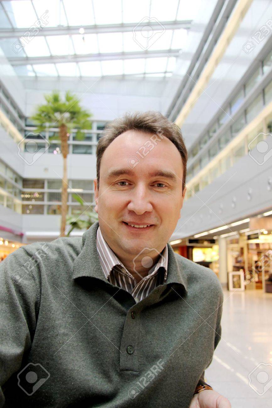 <em><strong>Andres Gomez</strong></em>